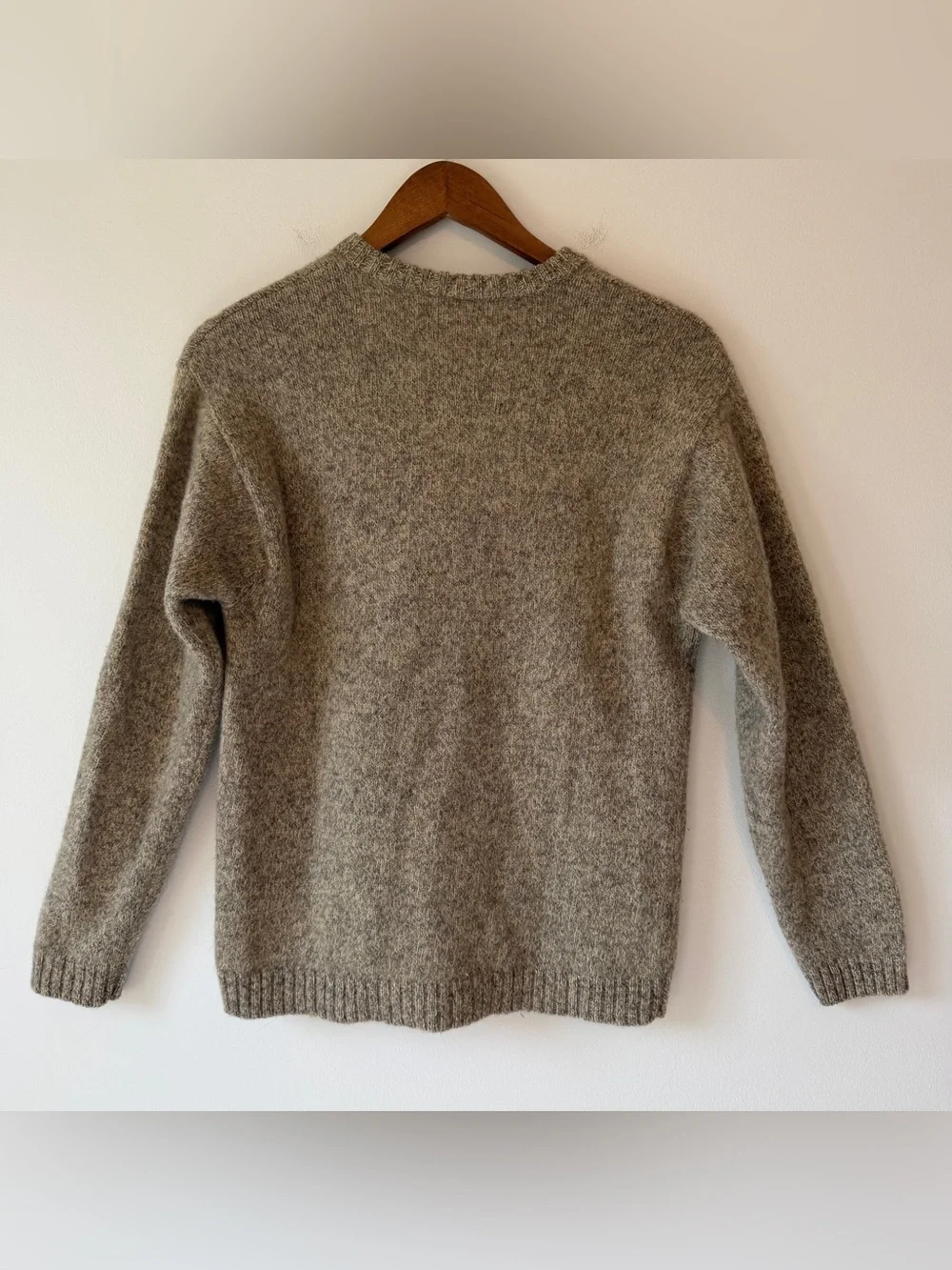 J Crew Tan Oatmeal 100% Shetland Wool Greige V Neck Marled Sweater Pullover, S